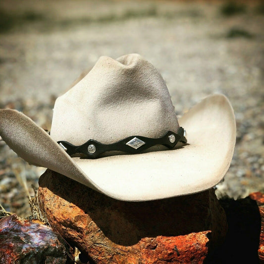 Hat Band w/Diamond Conchos